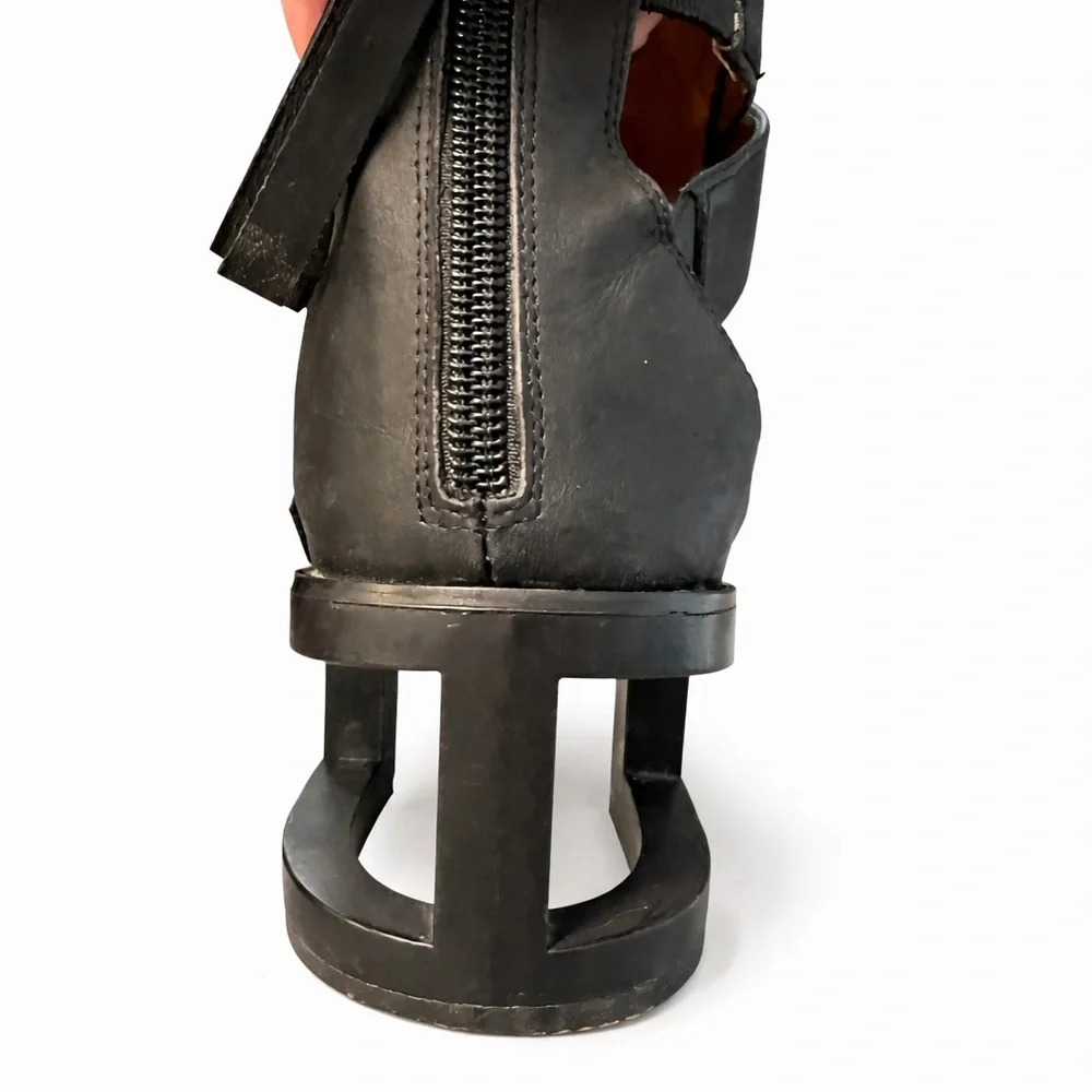 JEFFREY CAMPBELL🔥 Level-Up Black Booties Sandals w/Cut-Out Heel  Size 6.5 - Picture 5 of 9